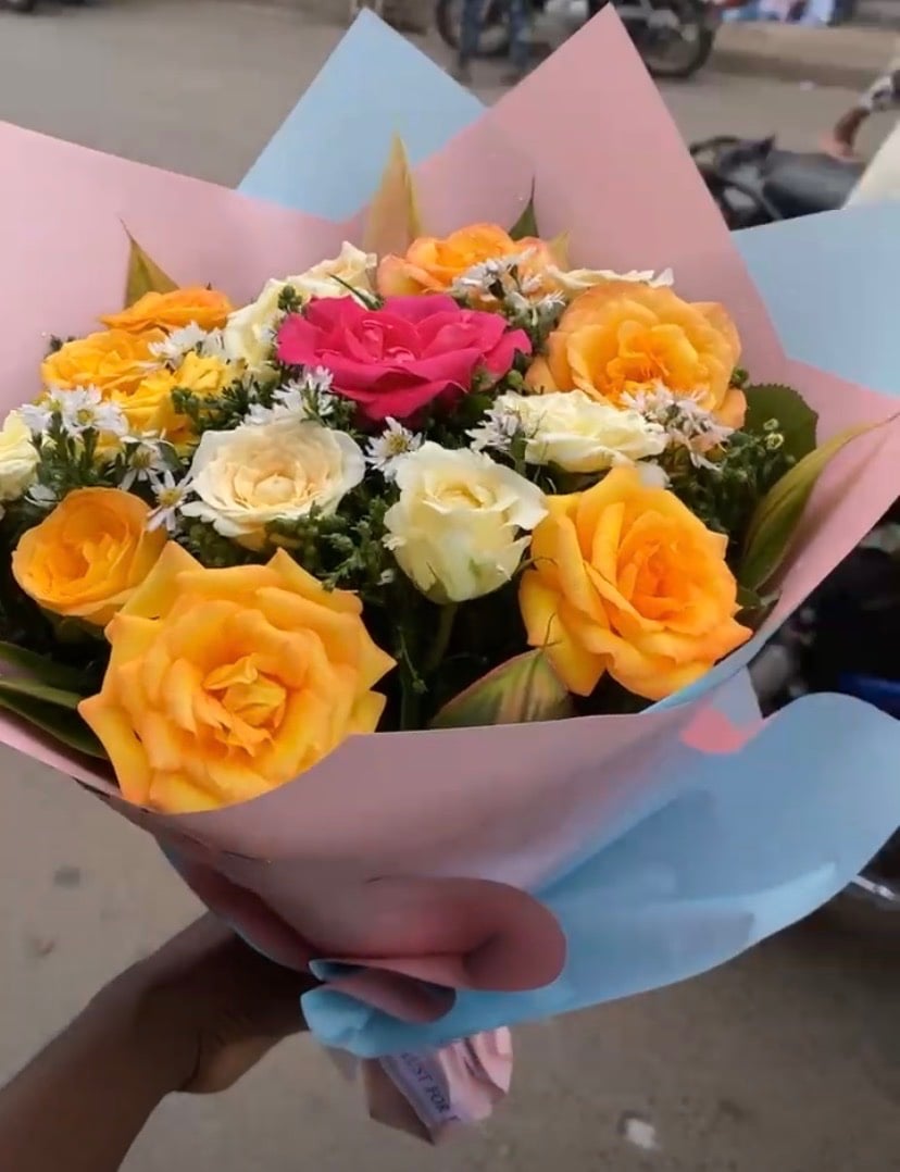 Bouquet de Roses Colorées