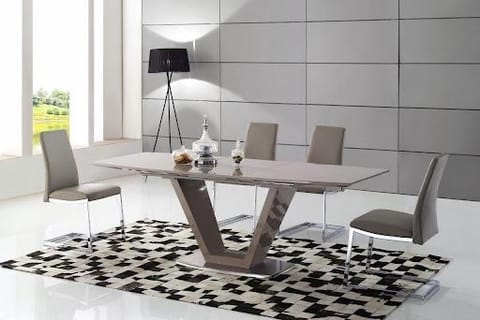 Table à manger moderne