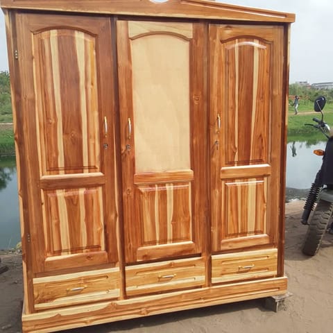 Armoire 3 battants tec