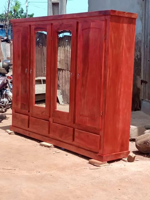 ARMOIRE 4 battants 