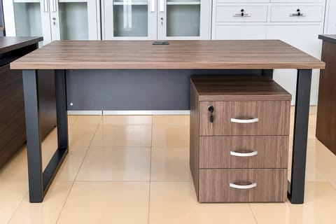 Stylish Office Table - 1.2m