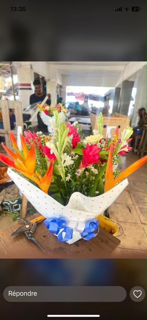 Bouquet de fleurs tropicales